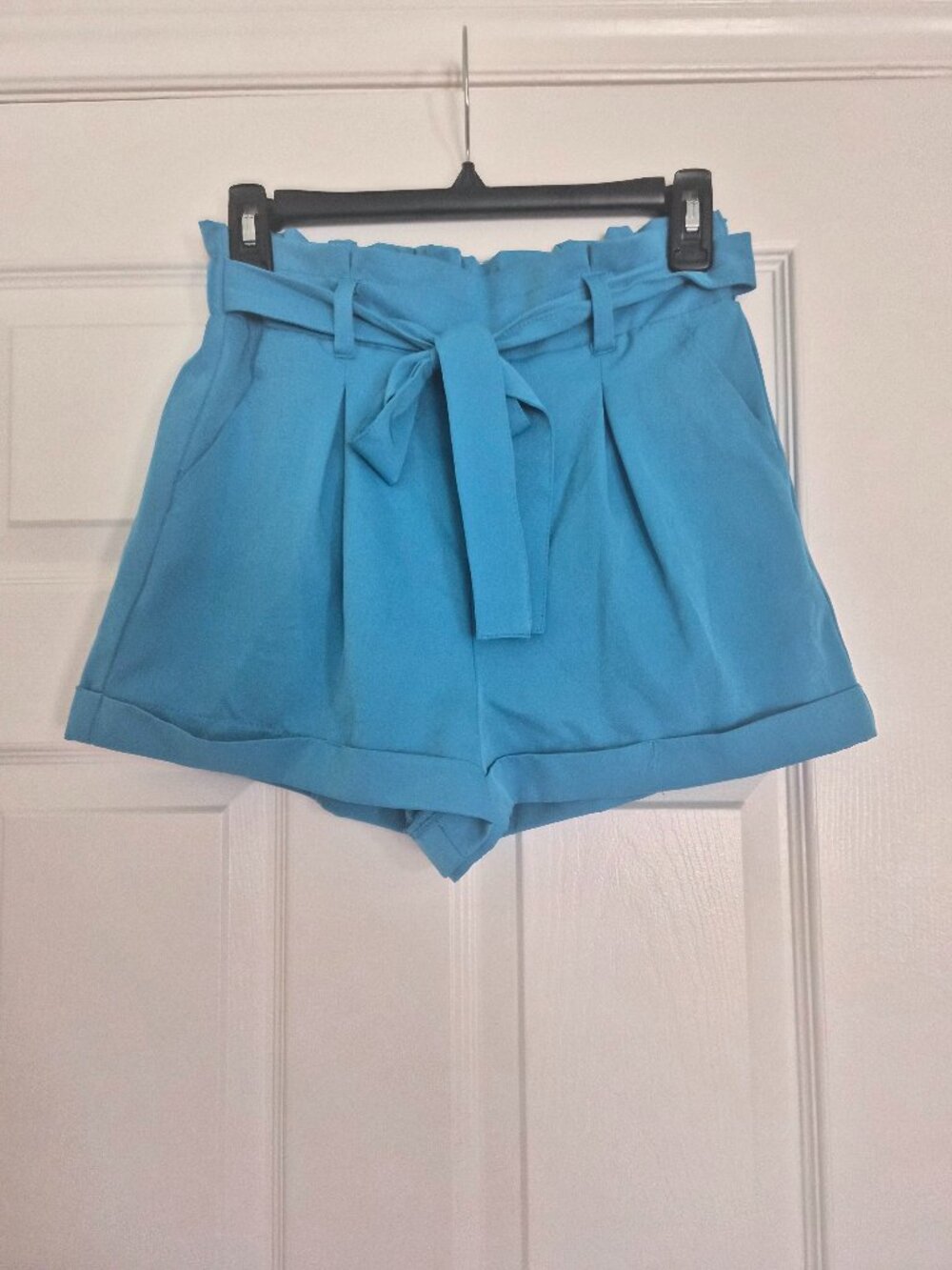 Forever 21 Turquoise Shorts with Belt, Size XS